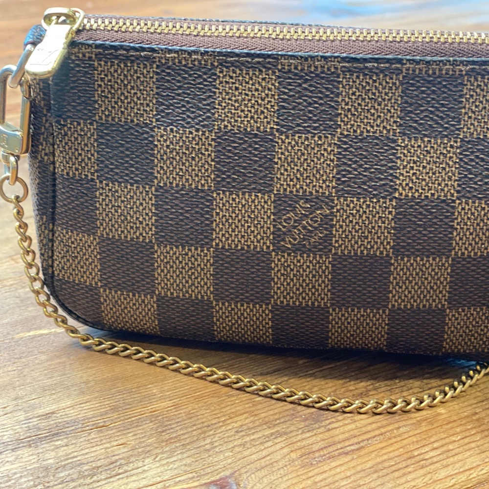 Louise Vuitton Mini Pochette